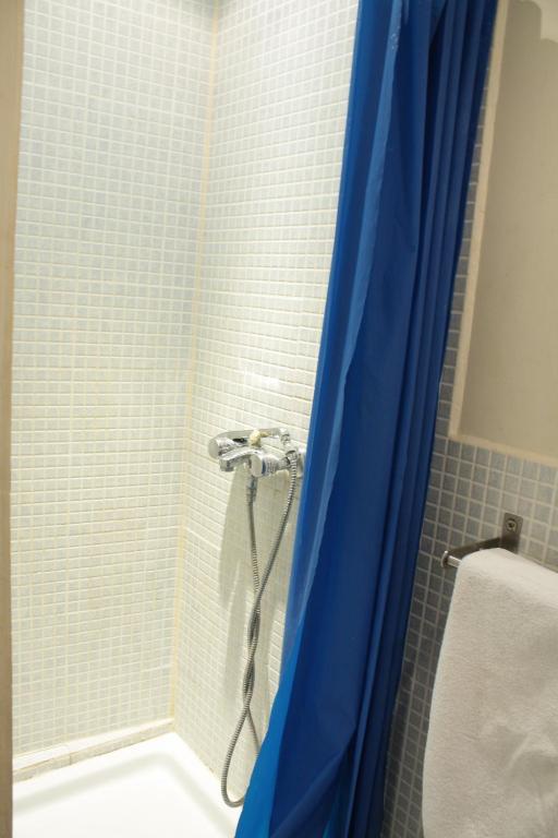 Hostal Baires Barcelona Szoba fotó