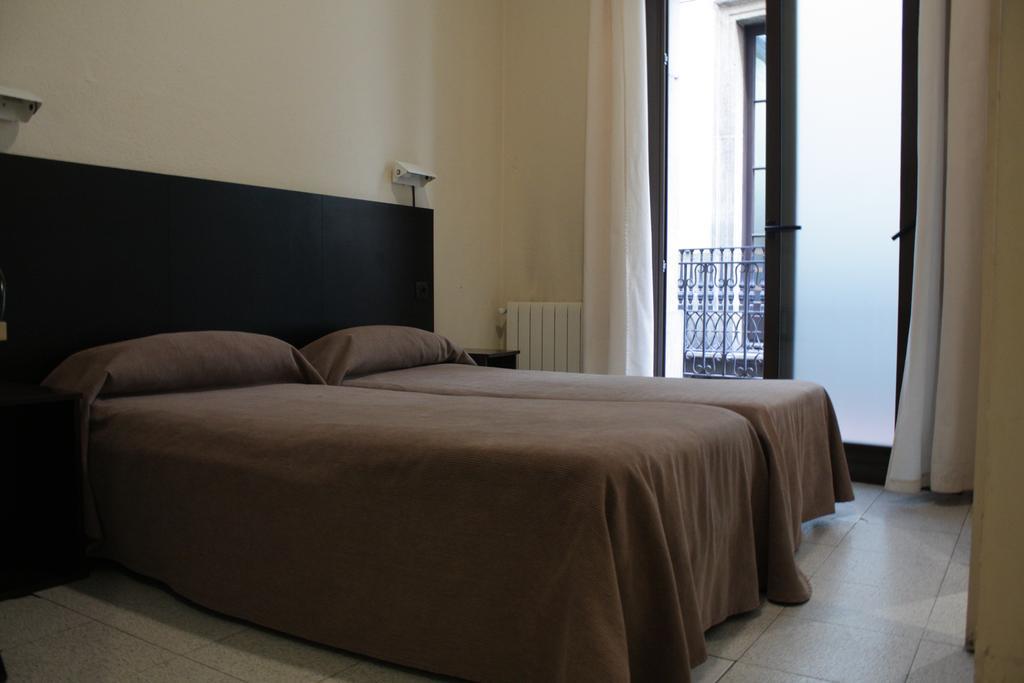 Hostal Baires Barcelona Szoba fotó